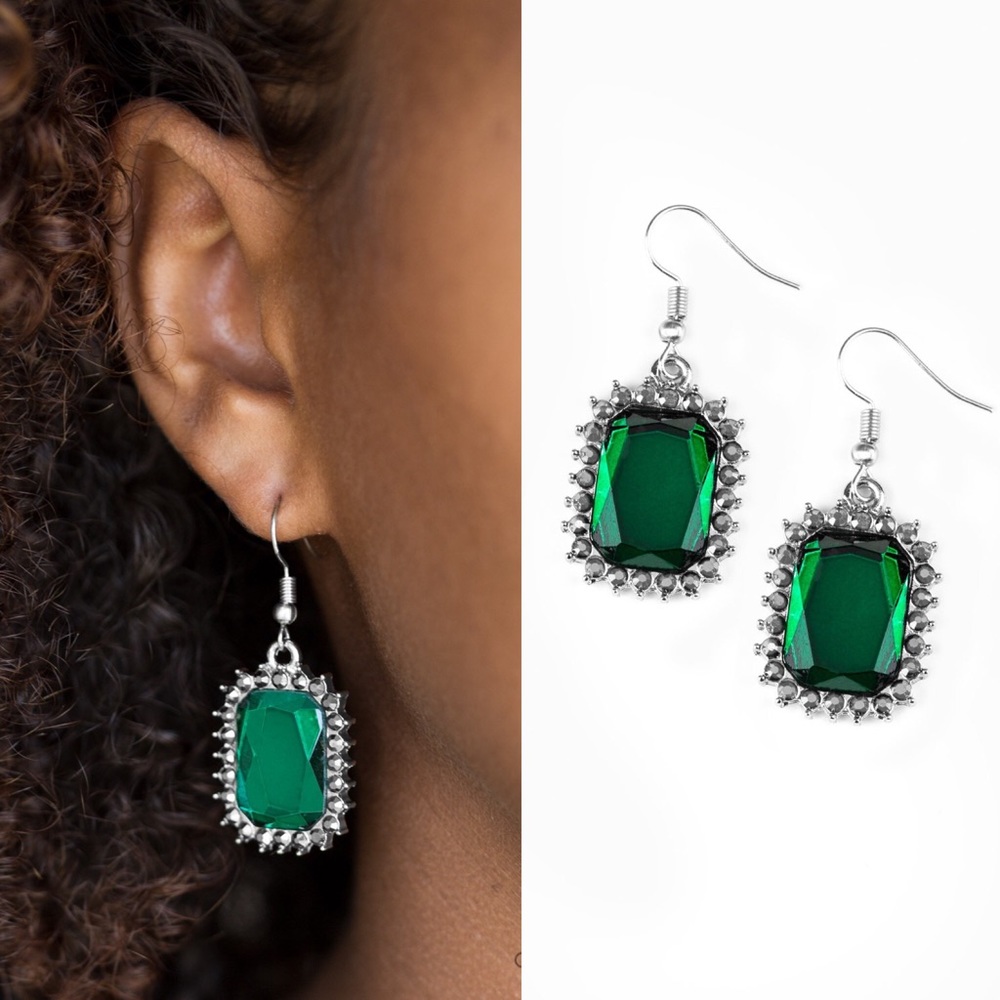 NWT PAPARAZZI Earrings